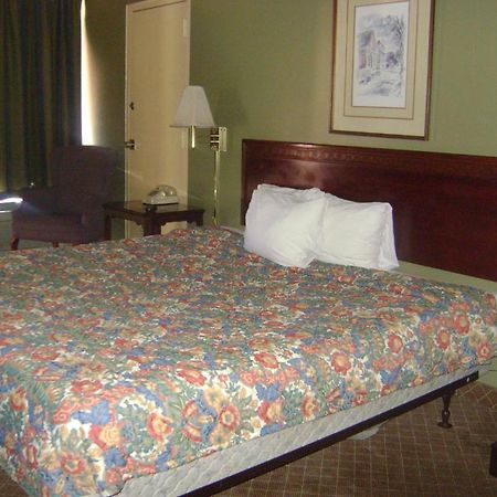 Knights Inn غاستونيا، كارولاينا الشمالية الغرفة الصورة