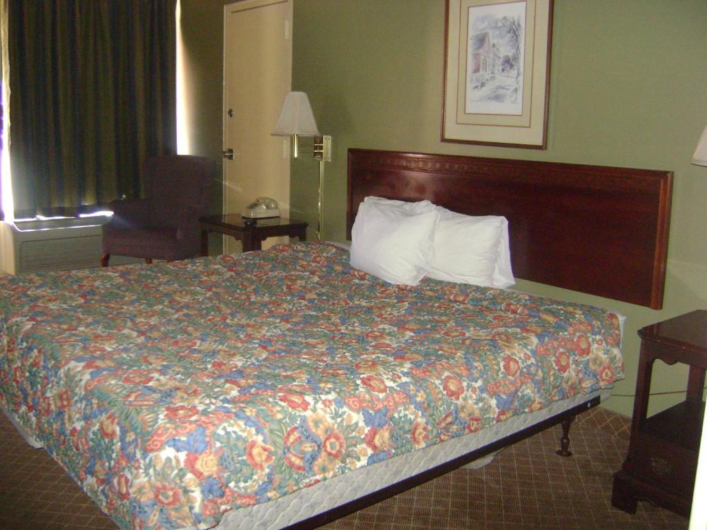 Knights Inn غاستونيا، كارولاينا الشمالية الغرفة الصورة